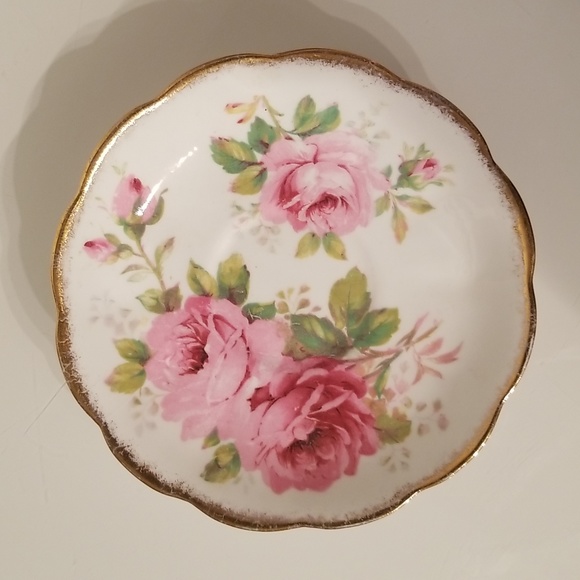 Vintage Royal Albert American Beauty Bone China Teacup & Saucer Set - Picture 5 of 17